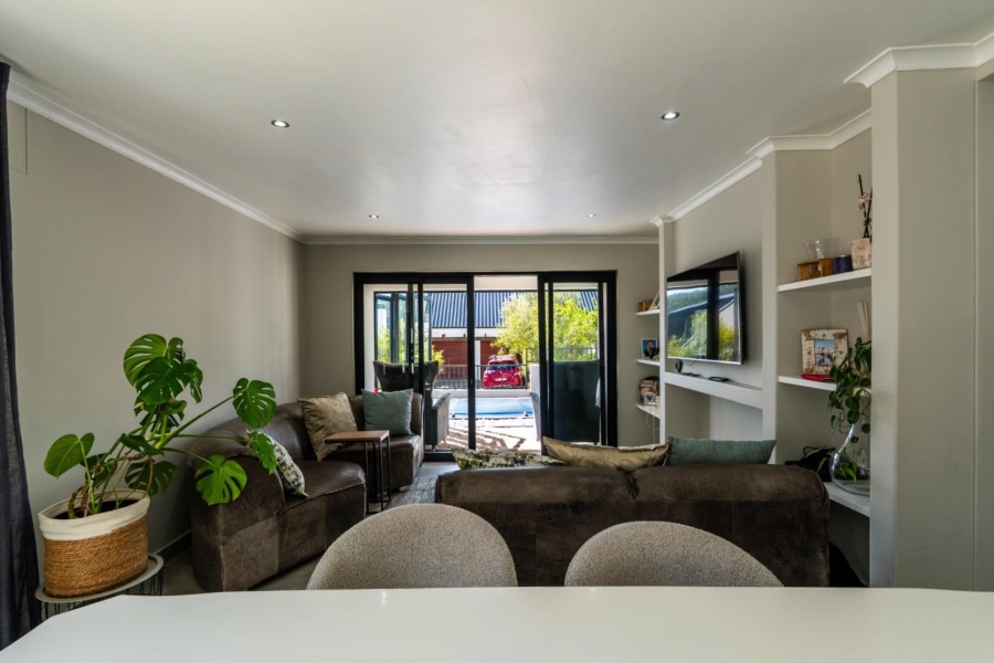 4 Bedroom Property for Sale in La Roche Western Cape